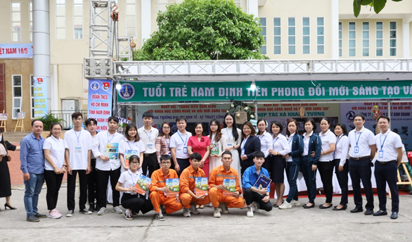 Uneti tham dự Ngày hội thanh niên Nam Định với Khoa học công nghệ và đổi mới sáng tạo