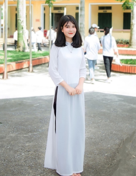 Lê Thị Thanh Huyền, sinh viên lớp ĐHMA14A1ND – Một gương mặt tiêu biểu trong sự nỗ lực học tập và tích cực tham gia các hoạt động phong trào của Nhà trường