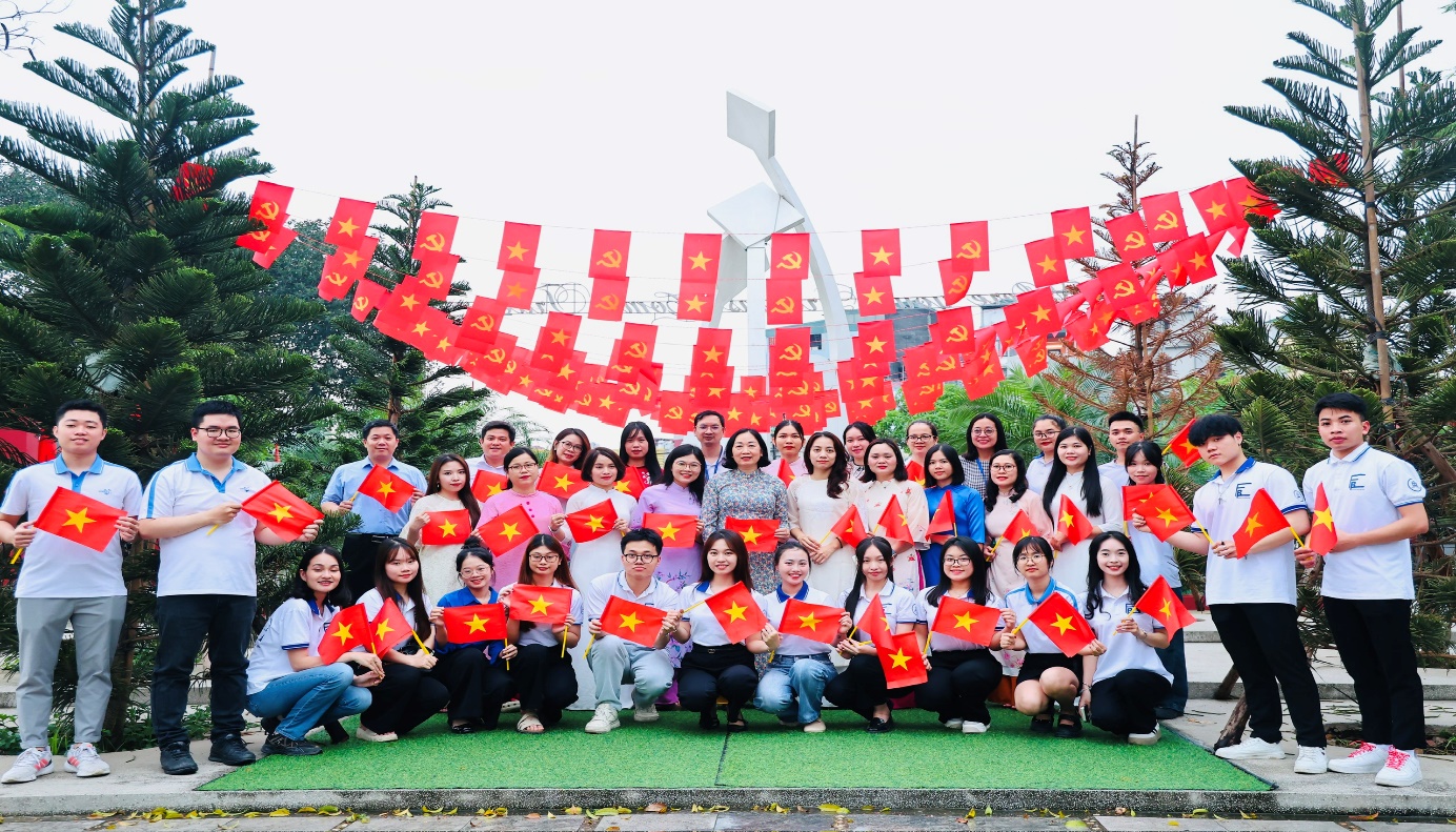 C:\Users\nguyencaocuong\Downloads\eefe542c6bd7d98980c6.jpg