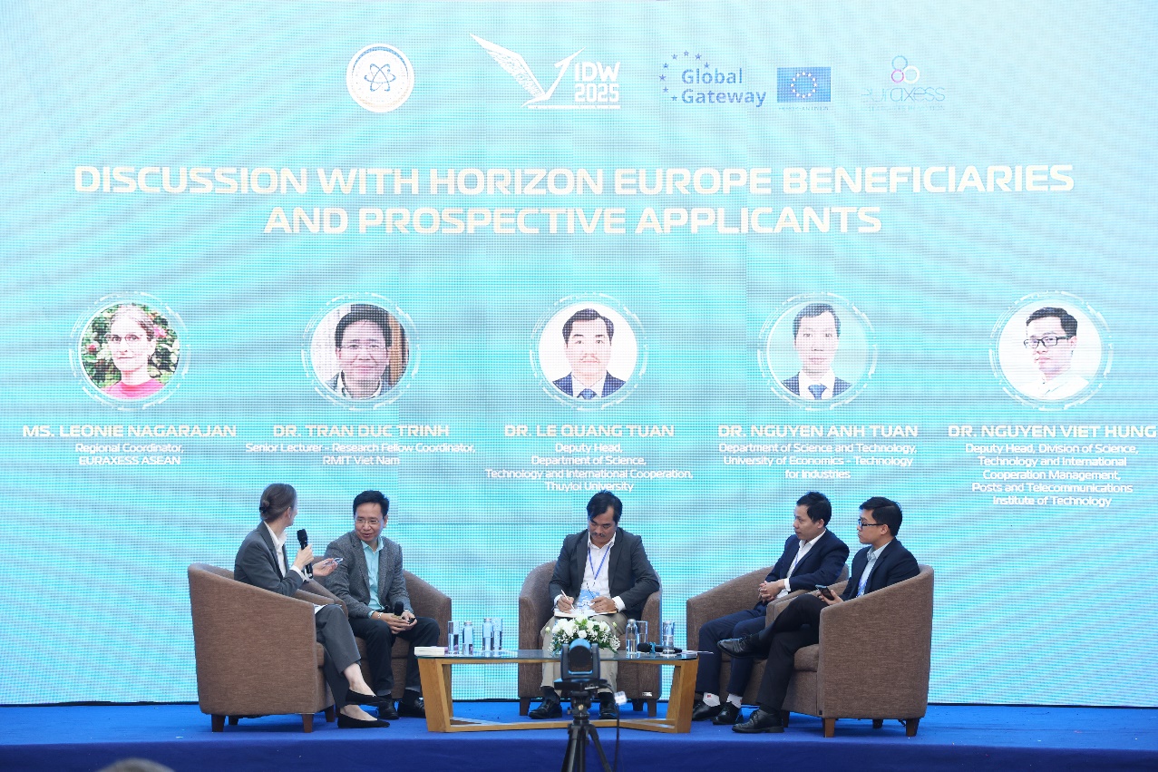 A group of men sitting on chairs Description automatically generated