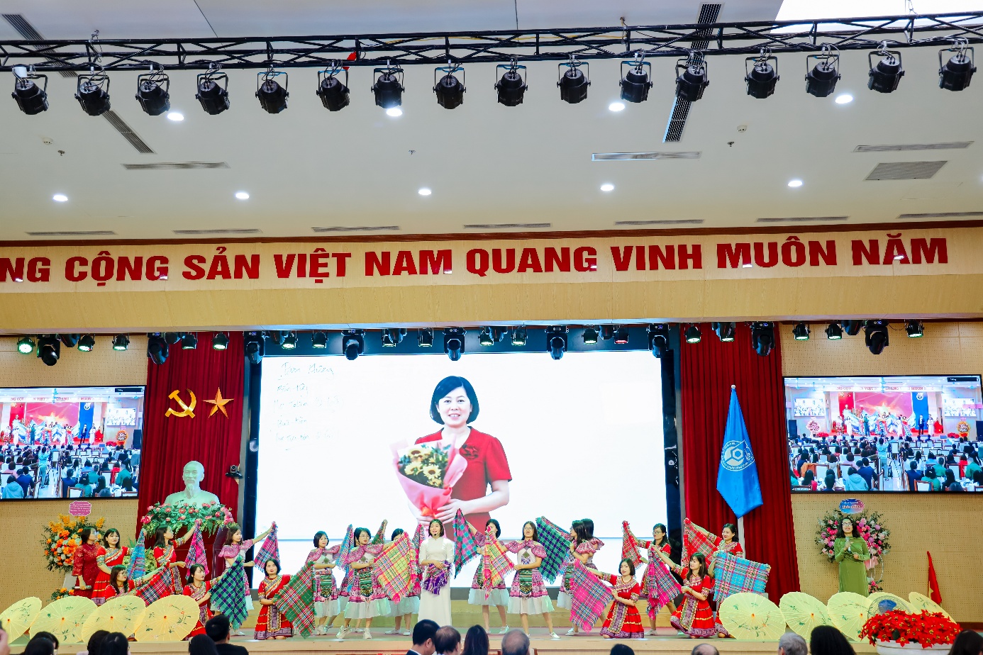 A stage with a stage and a stage with a stage and a stage with a stage and a stage with a stage with a stage and a stage with a stage with a stage with a stage with Description automatically generated