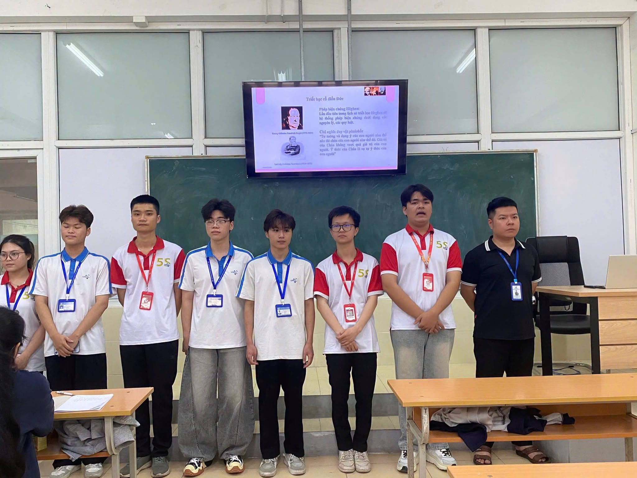 Có thể là hình ảnh về văn bản