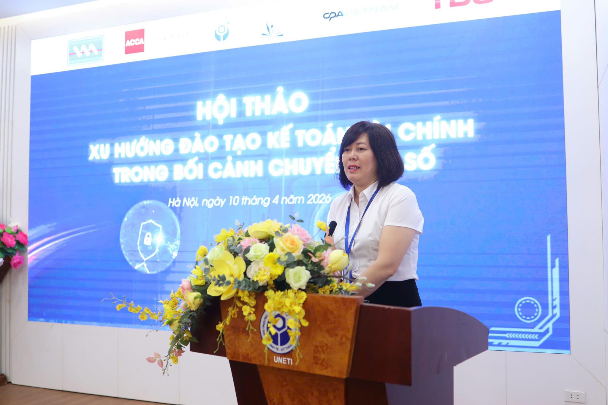 F:\65 năm thành lập trường\Pictures\HỘI THẢO CĐS\1.jpg