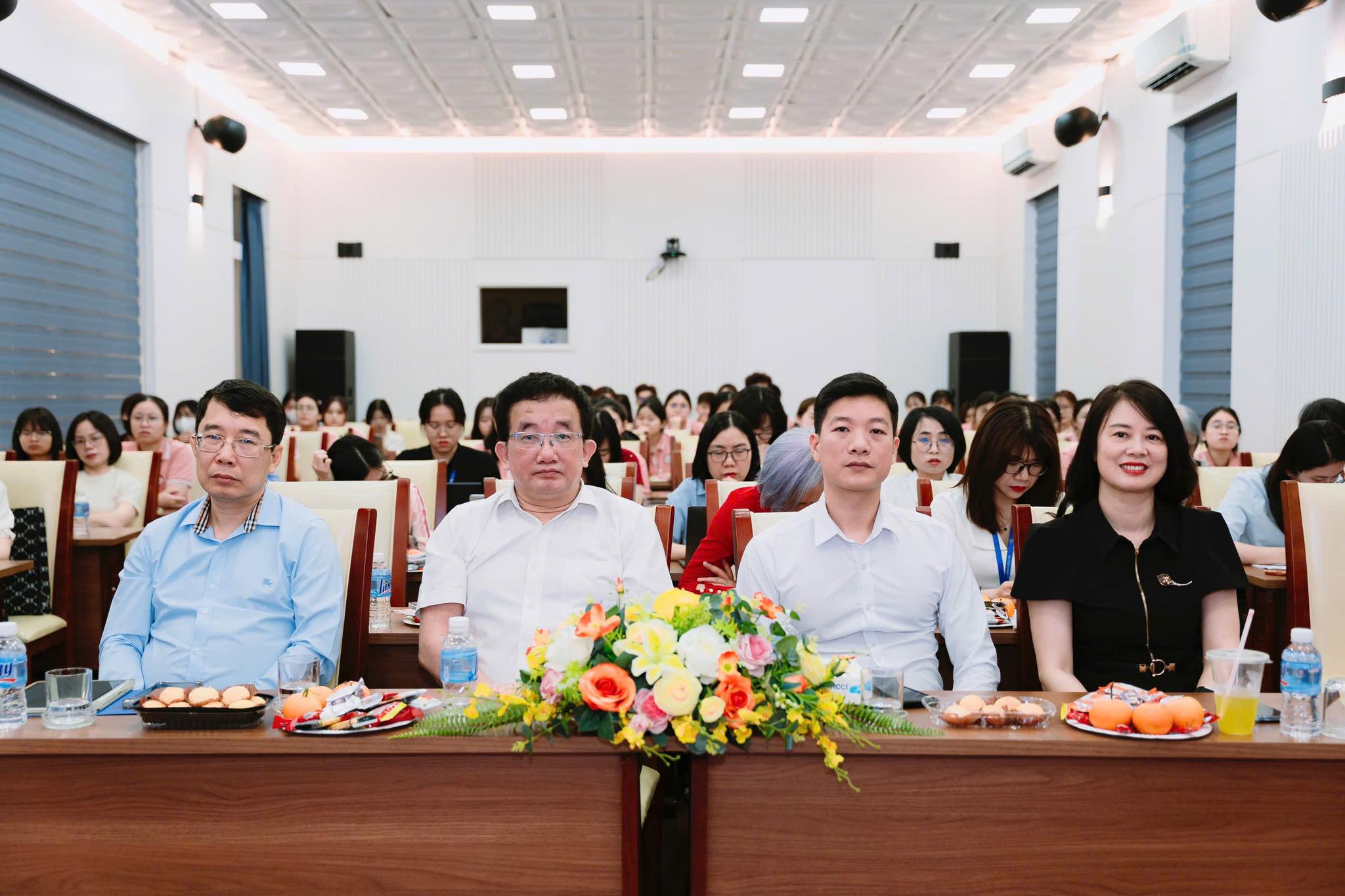 F:\65 năm thành lập trường\Pictures\HỘI THẢO CĐS\6.jpg