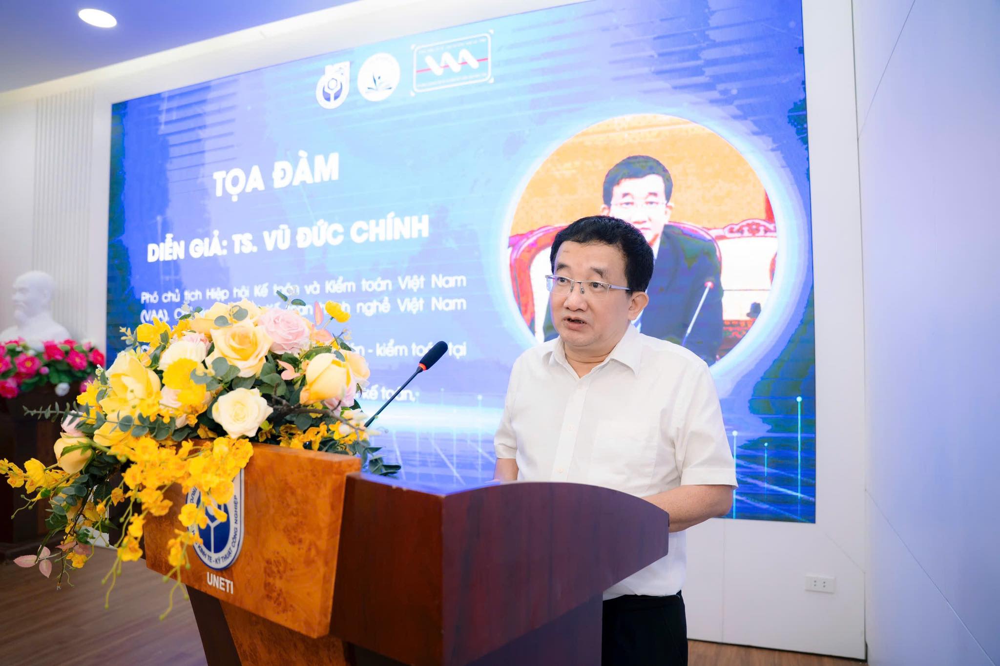 F:\65 năm thành lập trường\Pictures\HỘI THẢO CĐS\9.jpg