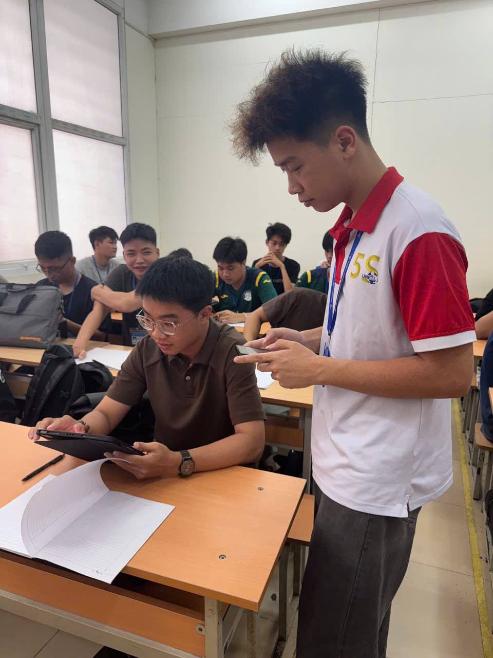 Có thể là hình ảnh về học tập và văn bản
