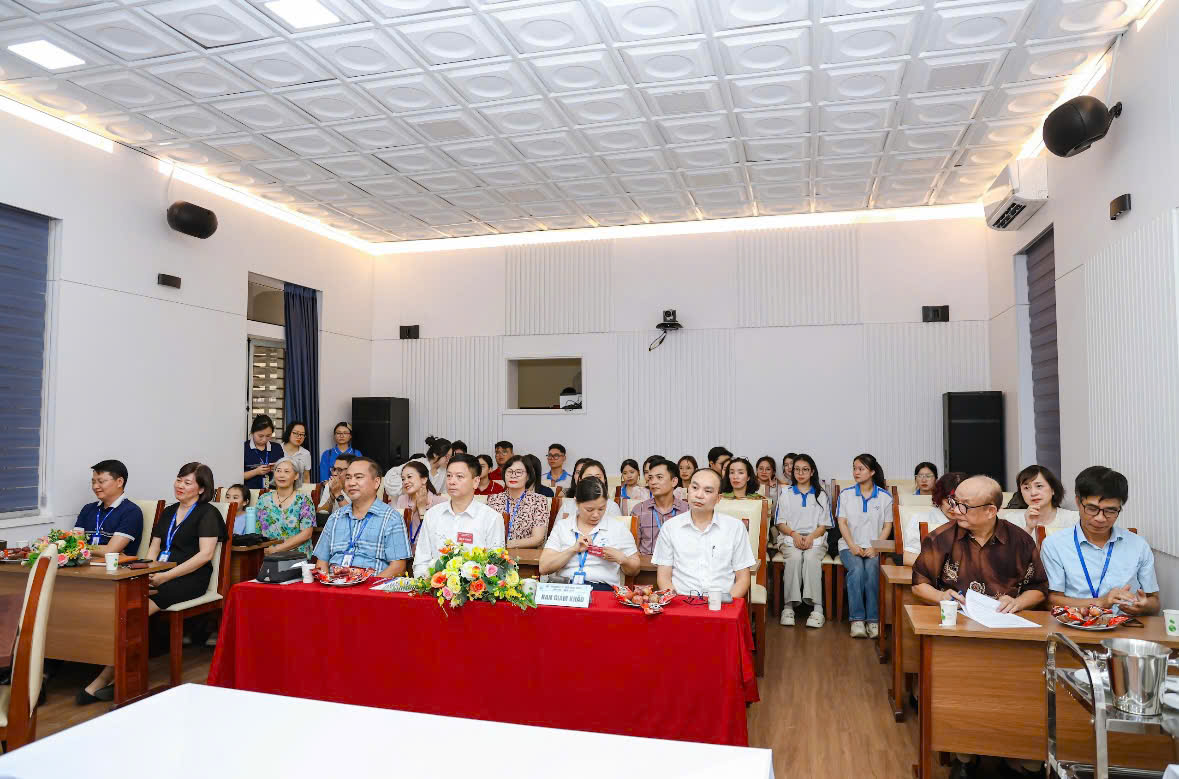C:\Users\7390\Desktop\Hoa\2025-2026\Truyền thông 25-26\Hoạt động đào tạo SV\Hội thi Nghiệp vụ nhà hàng lần 1 2026\Toàn cảnh hội thi.jpg