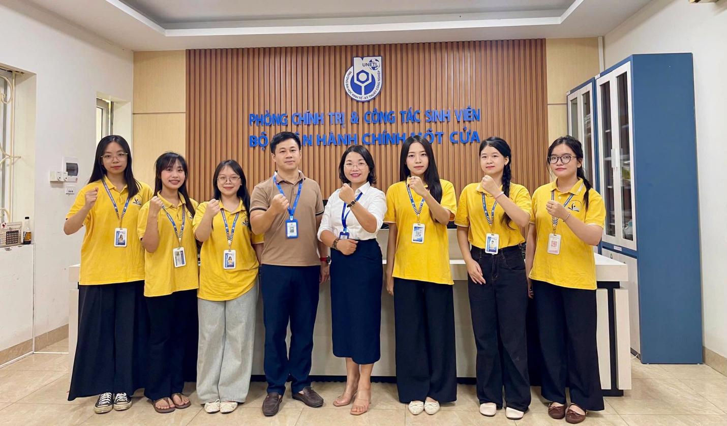 Có thể là hình ảnh về văn bản